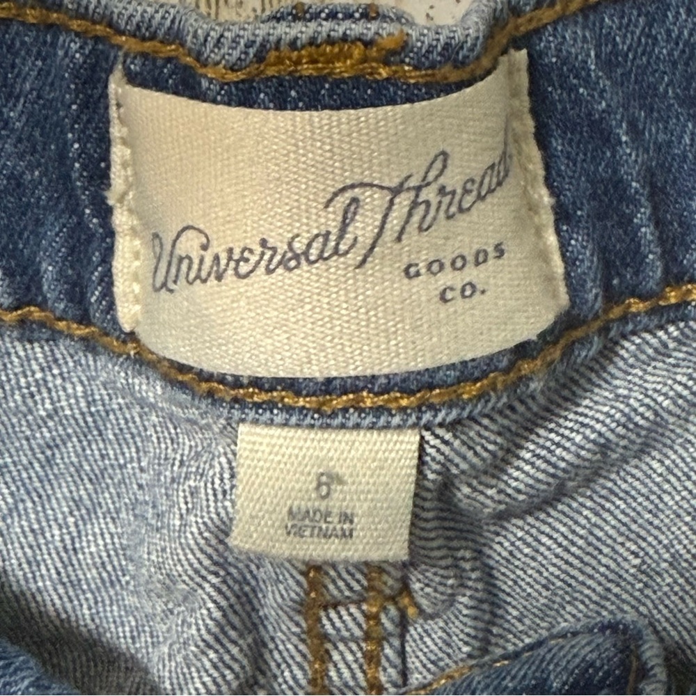 Universal Thread Distressed Blue Jean Shorts - Picture 5 of 10